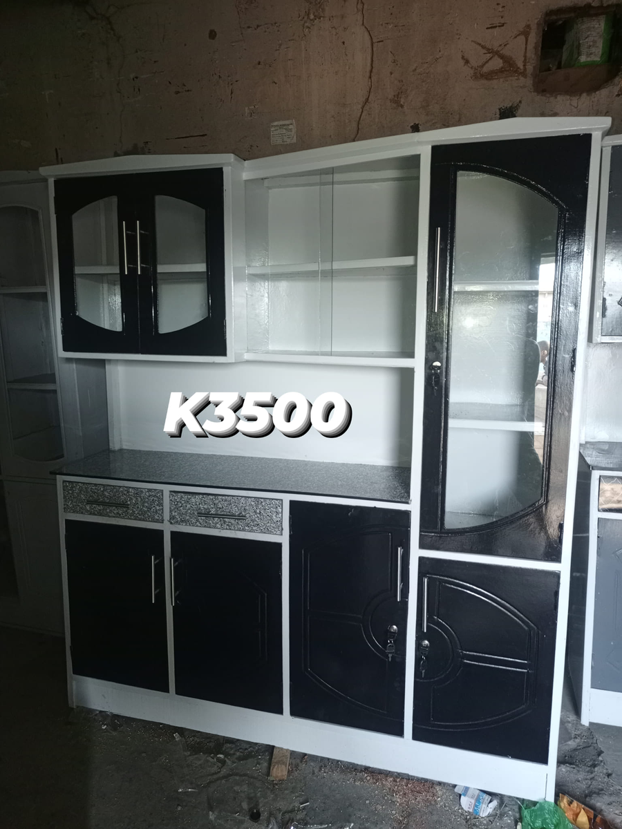 kitchen black and white