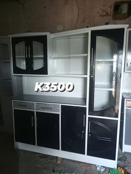 kitchen black and white