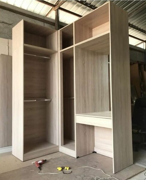 4 in 1 Wardrobe with cupboard