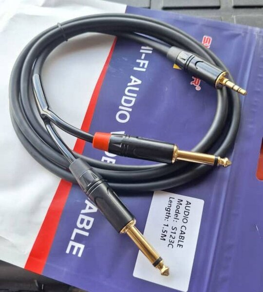 Câble audio Hi-Fi 1.5M