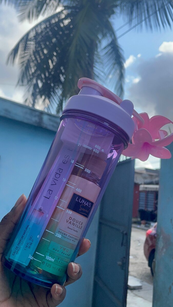 Shaker Coloré avec Fleur