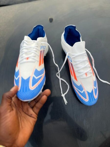 CRAMPON ADIDAS F50