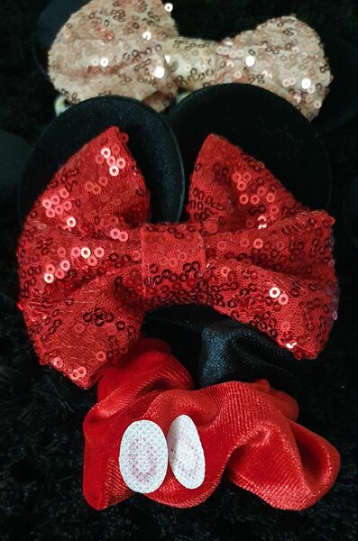 Mickey mouse scrunchies k40