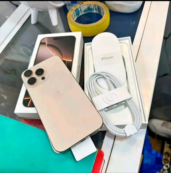 iPhone 14 Pro Max Doré 256Go