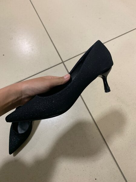 чёрные блестящие туфли