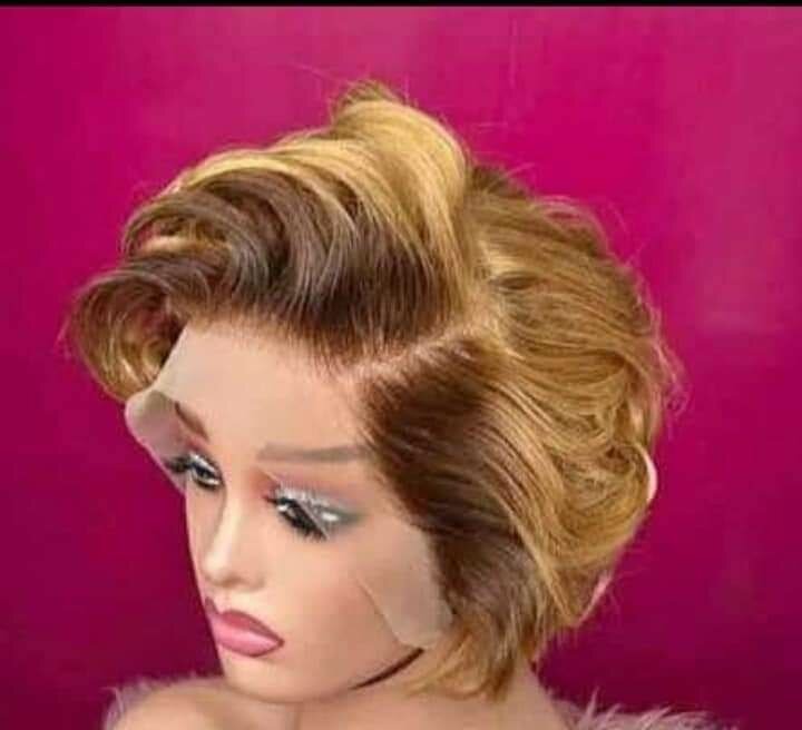 Perruque importé coupe Dame