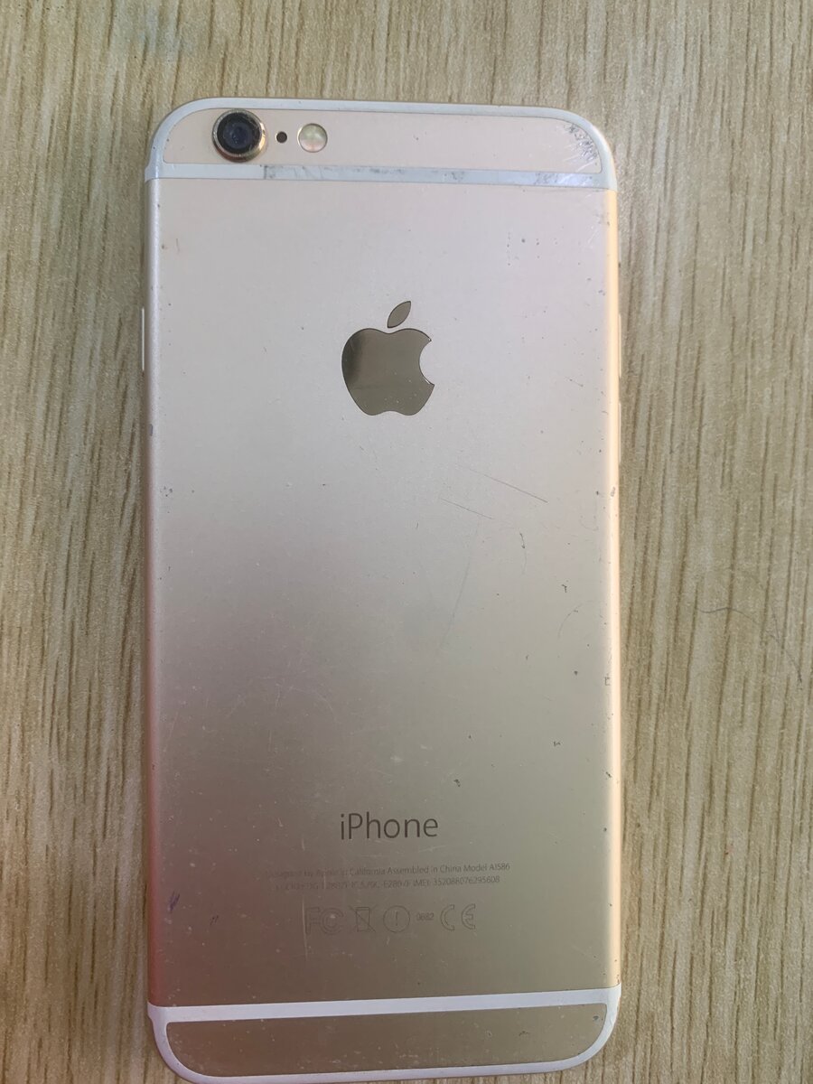 iPhone 6 Or 16Go Débloqué