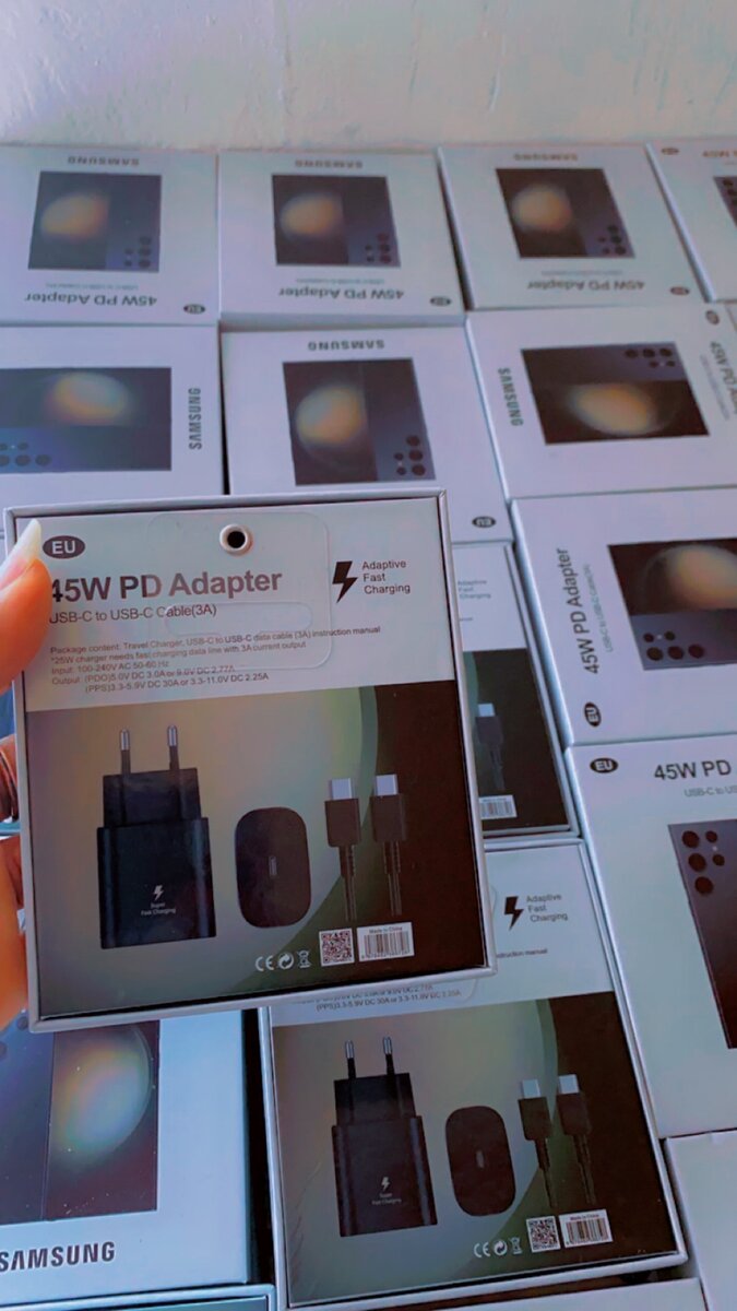 Chargeur iPhone15 & Android 45w