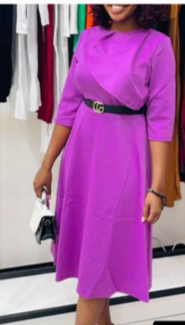 Robe à manches trois-quarts et revers sur la poitrine, violet