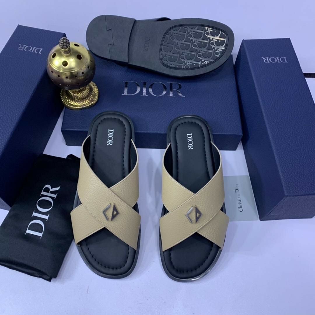 Chaussure Dior et Zara