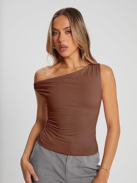 Top asymétrique élégant