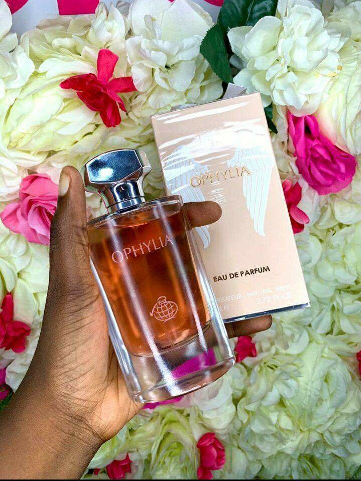 Sweet scented perfume