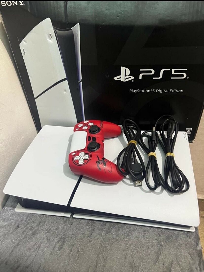 PS5 Slim Digital