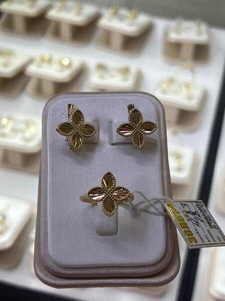 Золото Италия