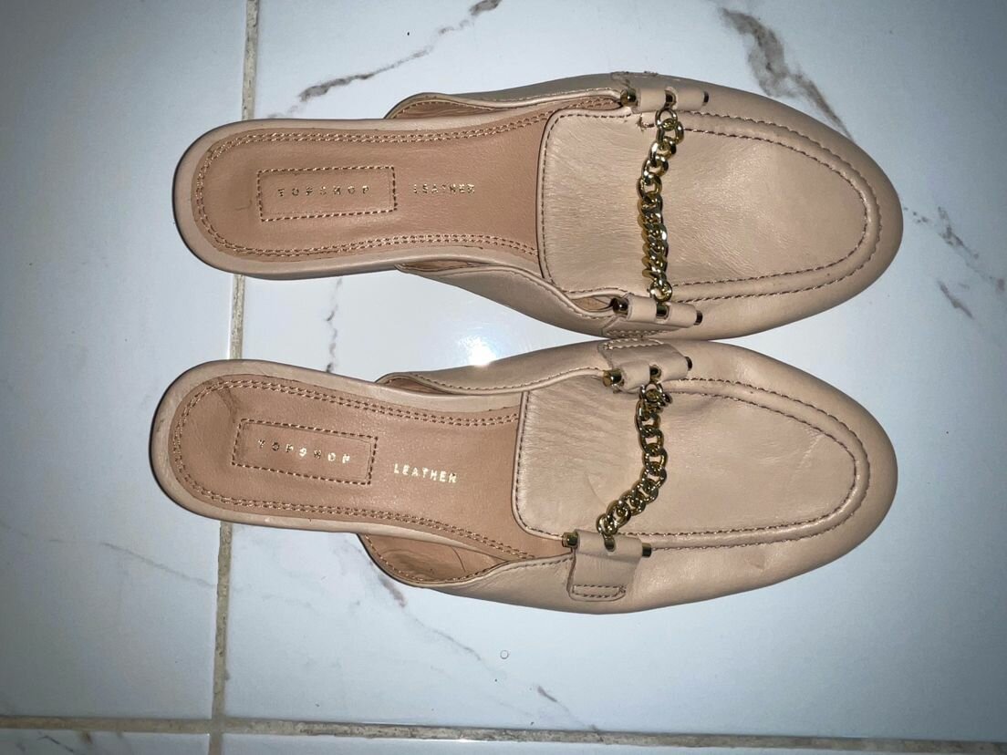 Mules en cuir avec chaîne