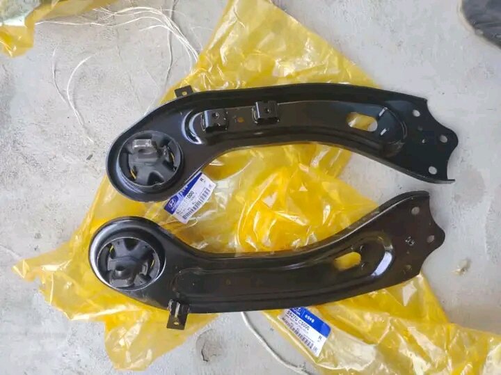 Bras de suspension pour voiture