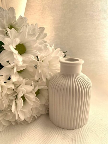 Ribbed vase