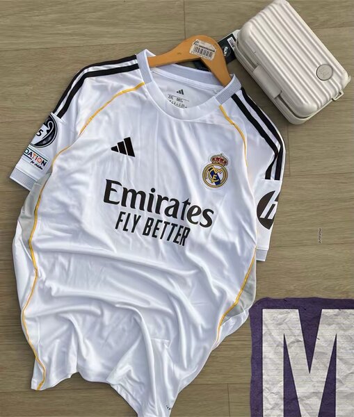 Maillots de football Real Madrid