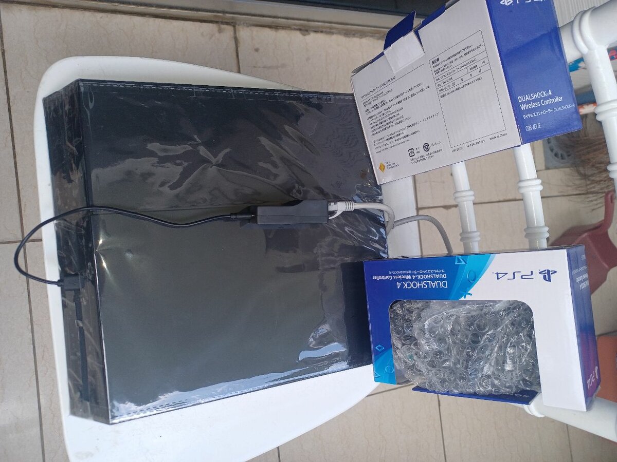 Console de Jeu PS4 craque