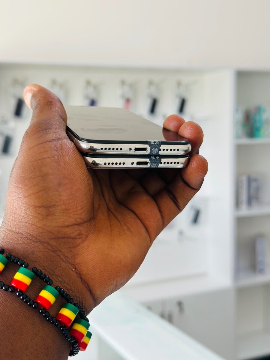 Pre owned iPhone X 64GB