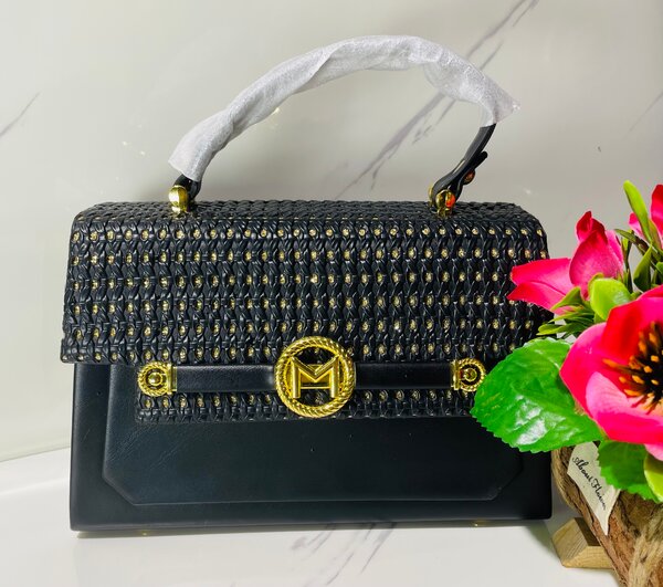 Sac à main élégant tressé