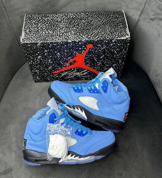 Chaussure Jordan disponible