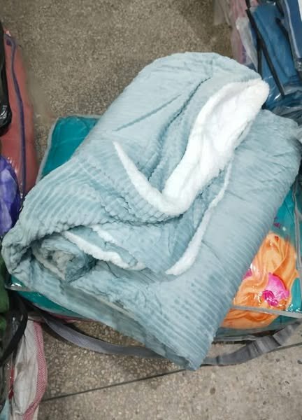 Fleece blanket, blue