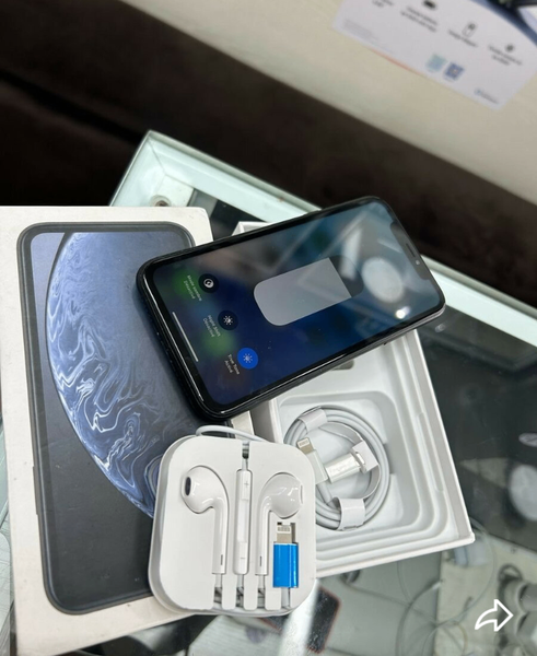 Smartphone Apple iPhone XR