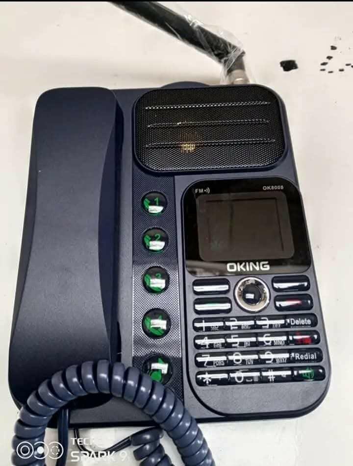 Téléphone fixe 4 puces