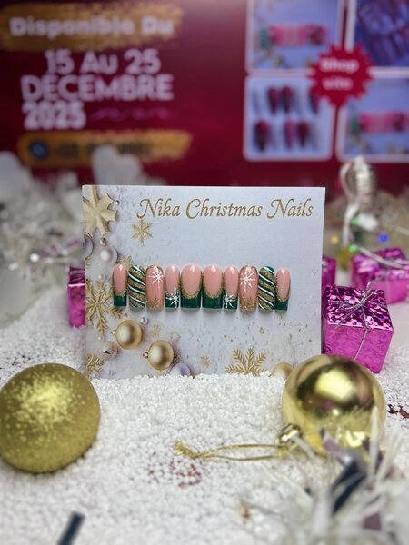 Nika Ongles Noël