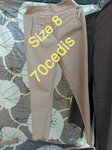 Material Trousers