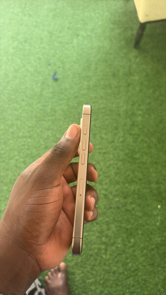 iPhone 16 Pro  128 Go  CE