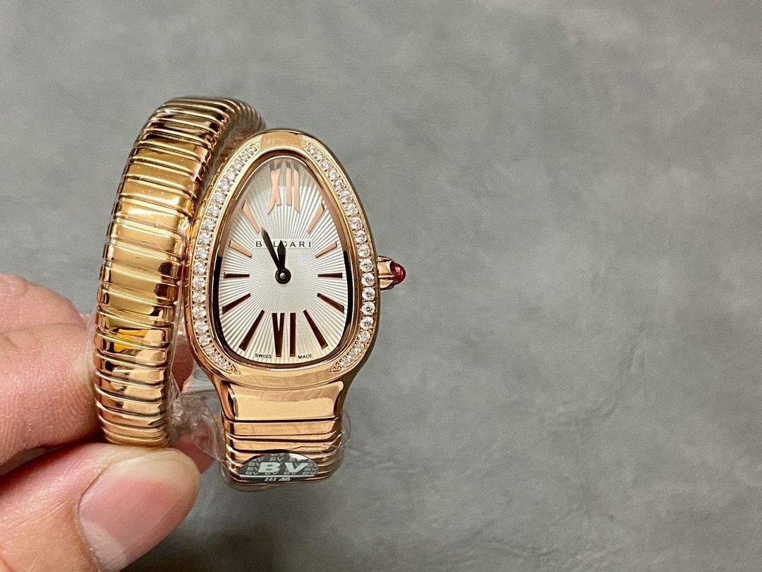 Bvlgari serpenti watch