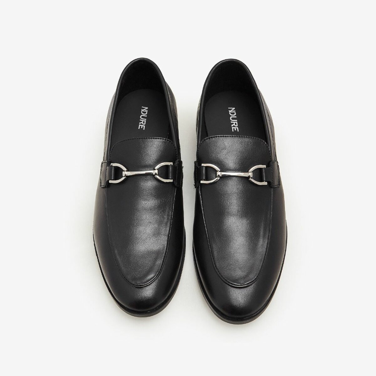 Dress shoes