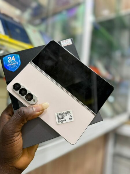 Samsung Galaxy Z fold 4 256 gi