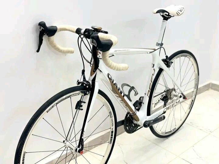 Vélo de route haut de gamme