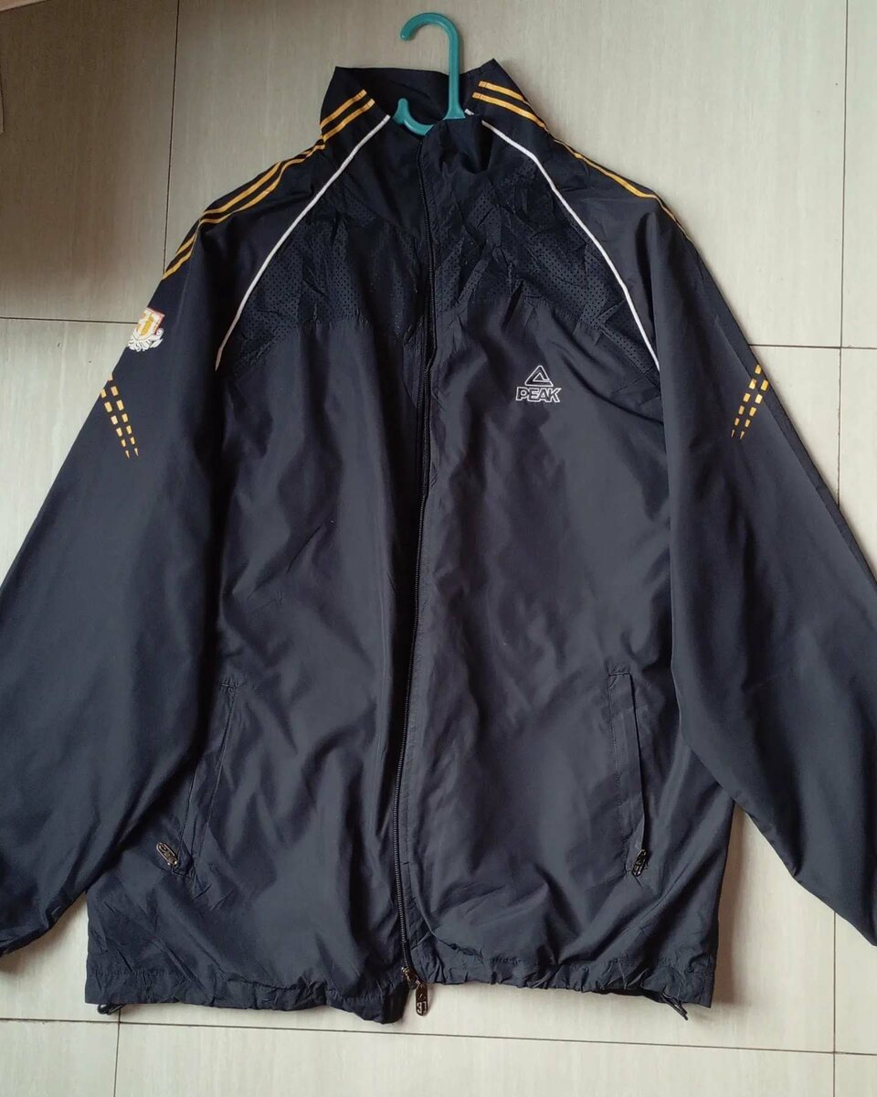 Peak Wind breaker