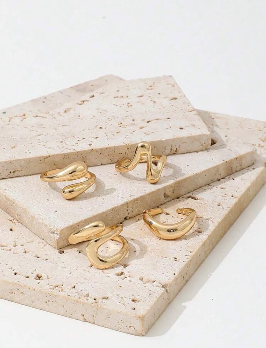Lot de 4 bagues dorées, femme