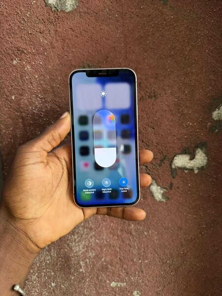 iPhone 12 simple 64giga