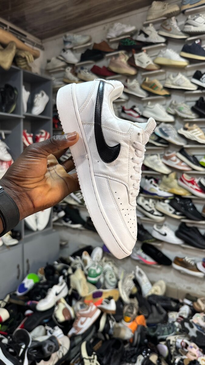 Baskets blanches élégantes