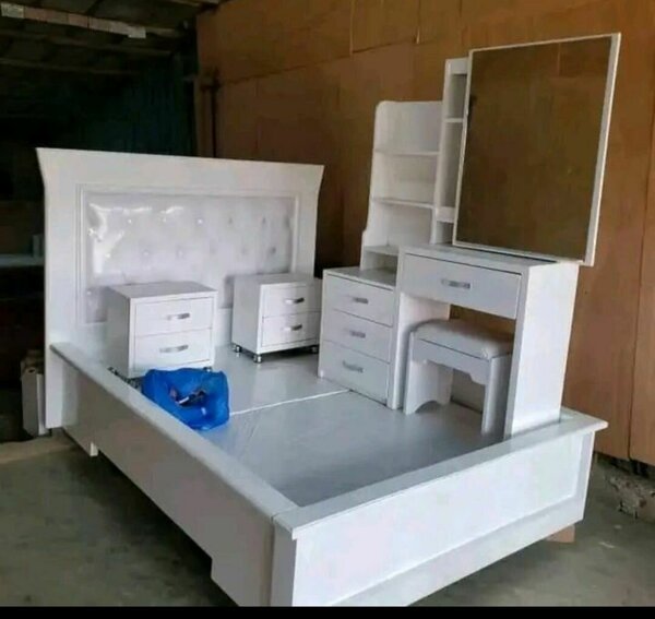 Chambre à coucher complète