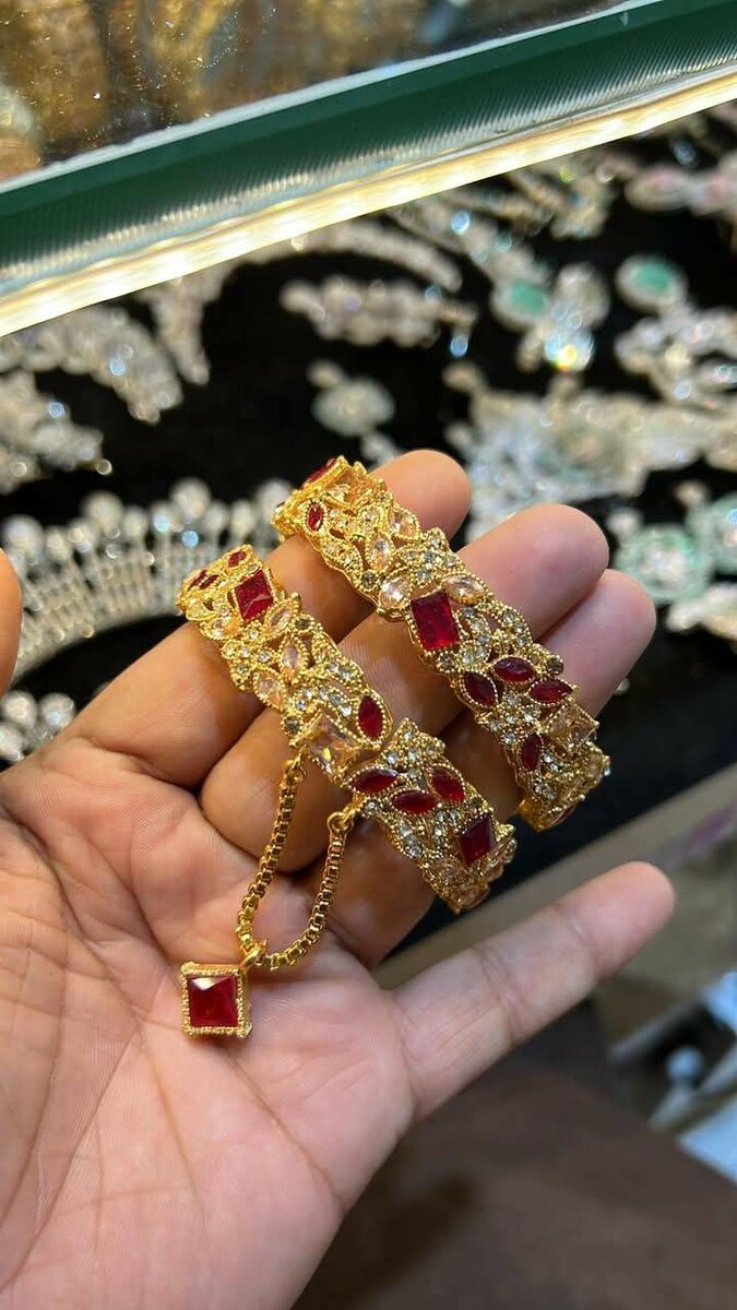 Beautiful pair of two bangles