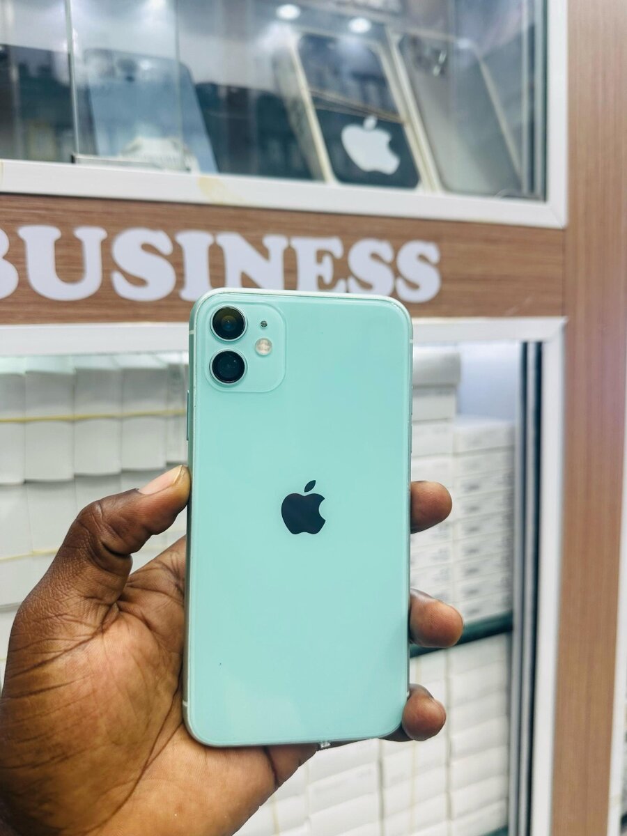 11 simple 64gb tout passe jama