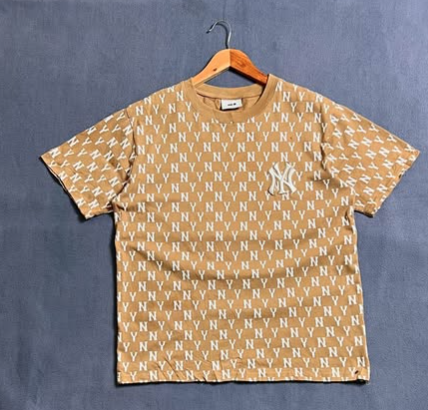 MLB New York Yankees T shirt size : M 