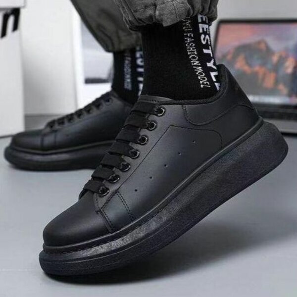 Baskets noires tendance homme