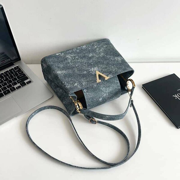 Sac à bandoulière élégant en denim