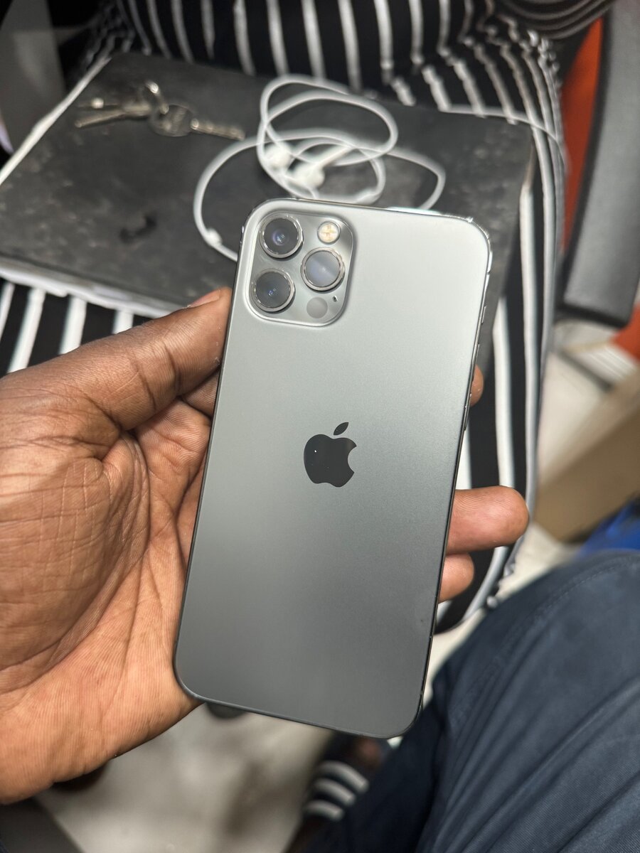 iPhone 12pro,128giga