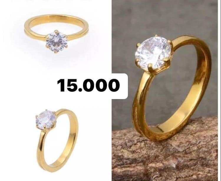 Jolie bague de Mariage et de fiançailles pierre hexagonale