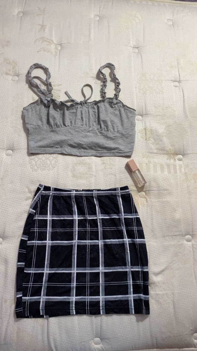 Ensemble top et jupe élégante