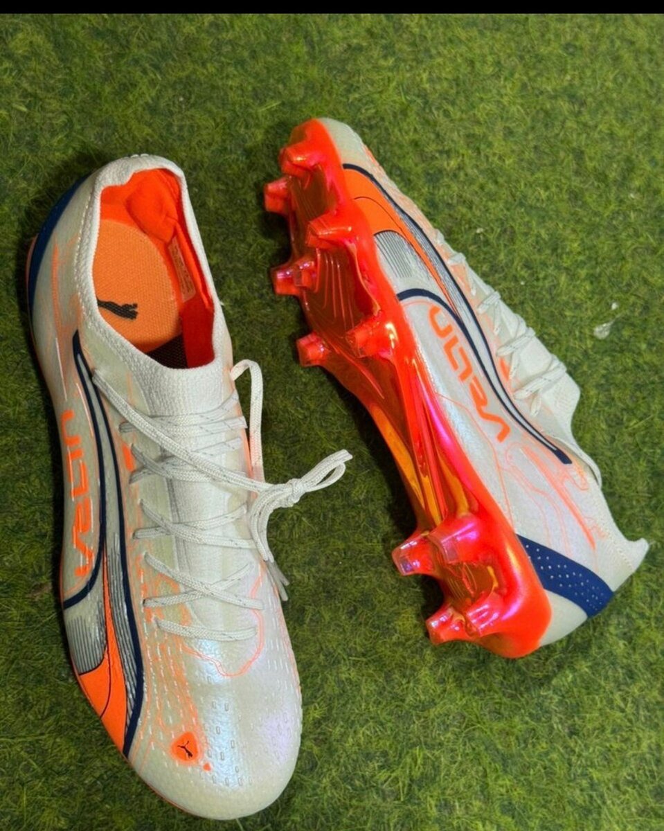 High-Performance Soccer Cleats